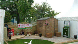 Beatson's Exhibition at Gardening Scotland with Verde Artifi