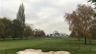 golf bunker using white verdeturf artificial grass