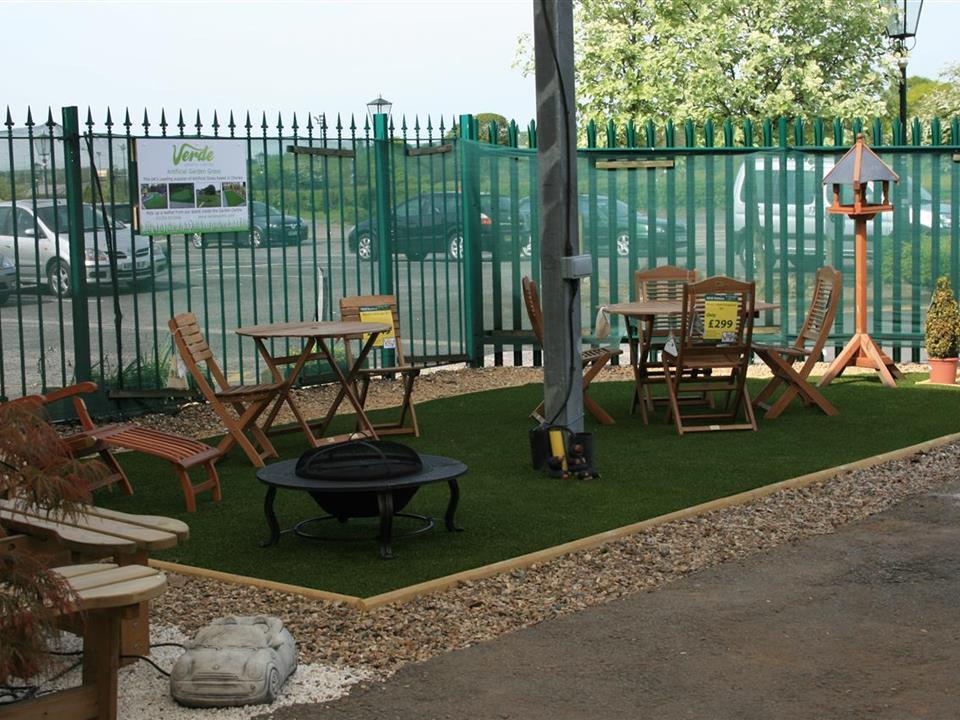 Botany Bay Show Garden with Verdeluxe
