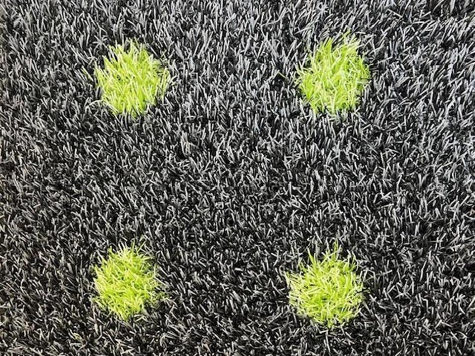 verde sports groovy grass artificial dice