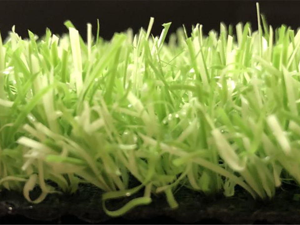 Groovy Grass Lime - 7.10m x 4.00m