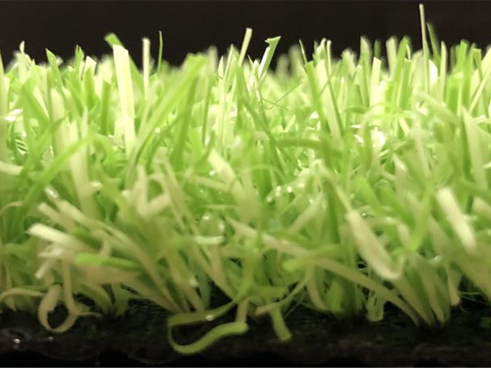 Groovy Grass Lime 5.30m x 4.00m