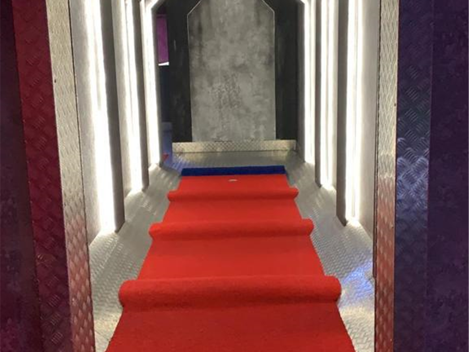 red carpet corridor using verde prime artificial grass