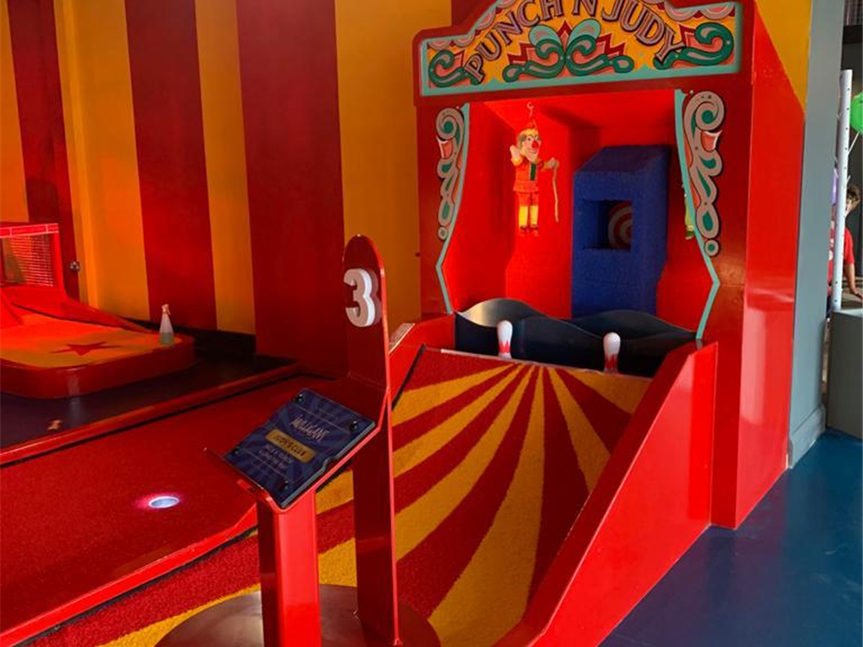 entertaining game using artificial grass