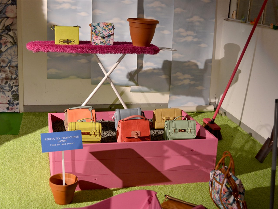 artificial grass for retail displays