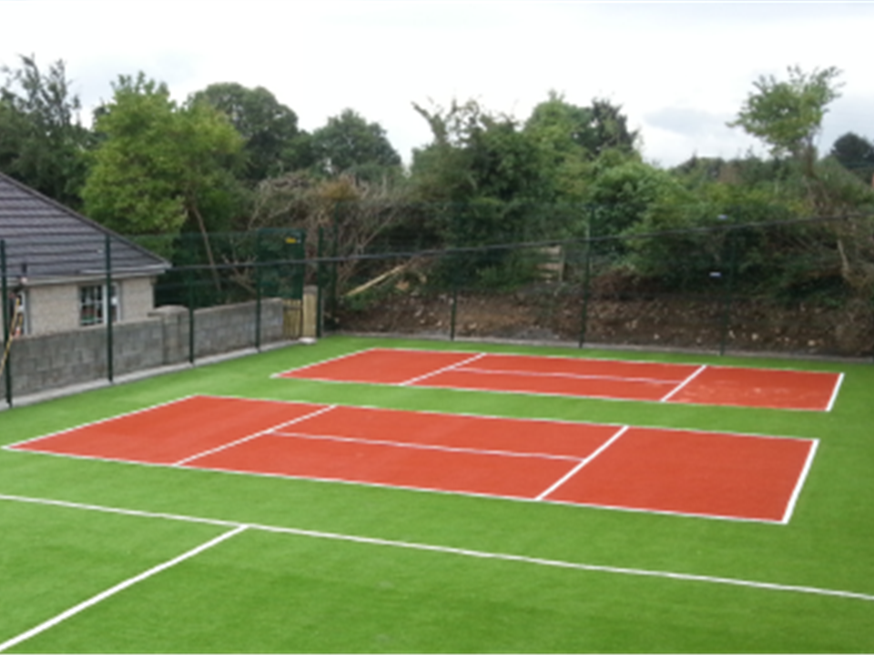 terracotta coloured artificial grass for basketball court