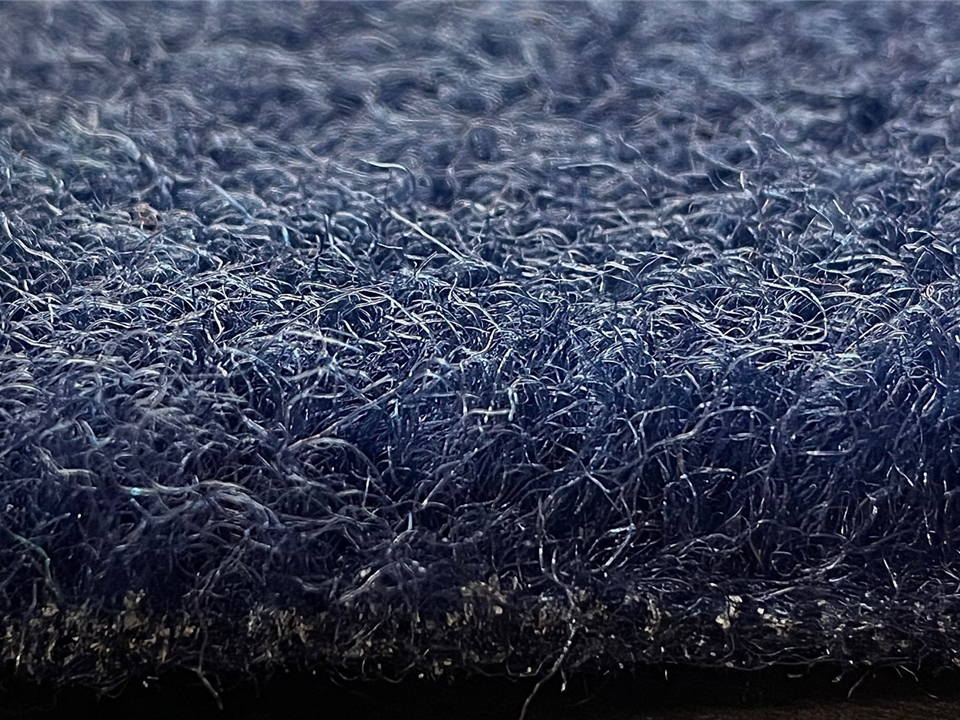 VerdeSward Navy 5.00m x 2.00m side view