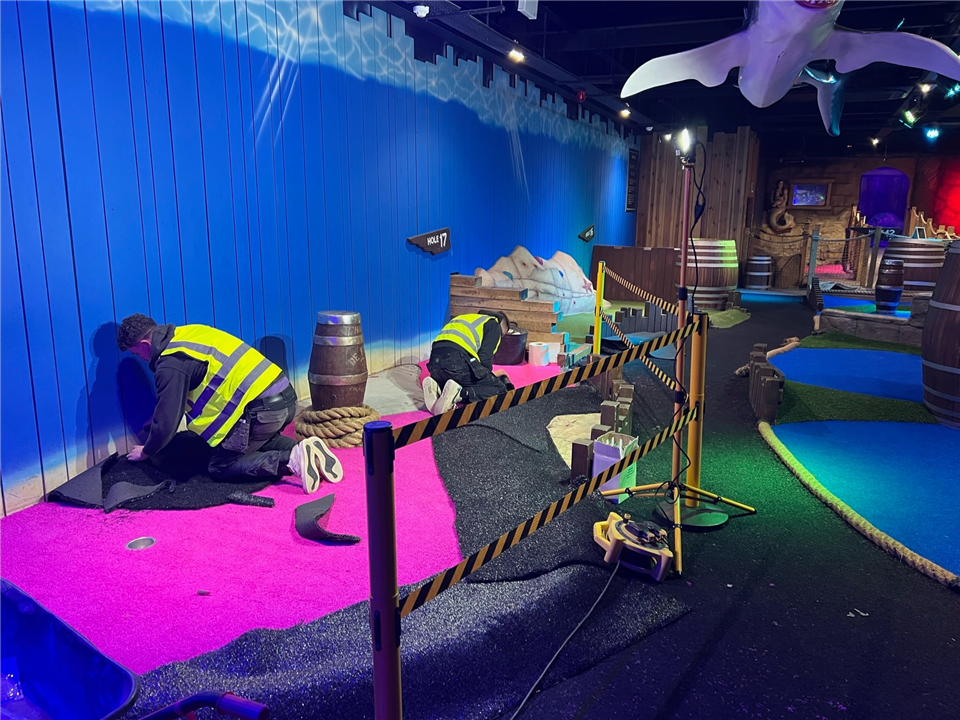 jet black artificial grass for crazy golf