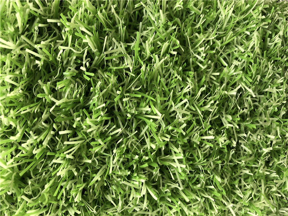 Groovy Grass Lime 9.30m x 4.00m
