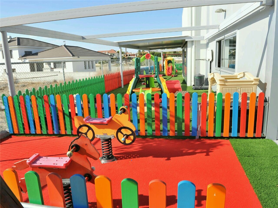 red artificial grass from verde sports