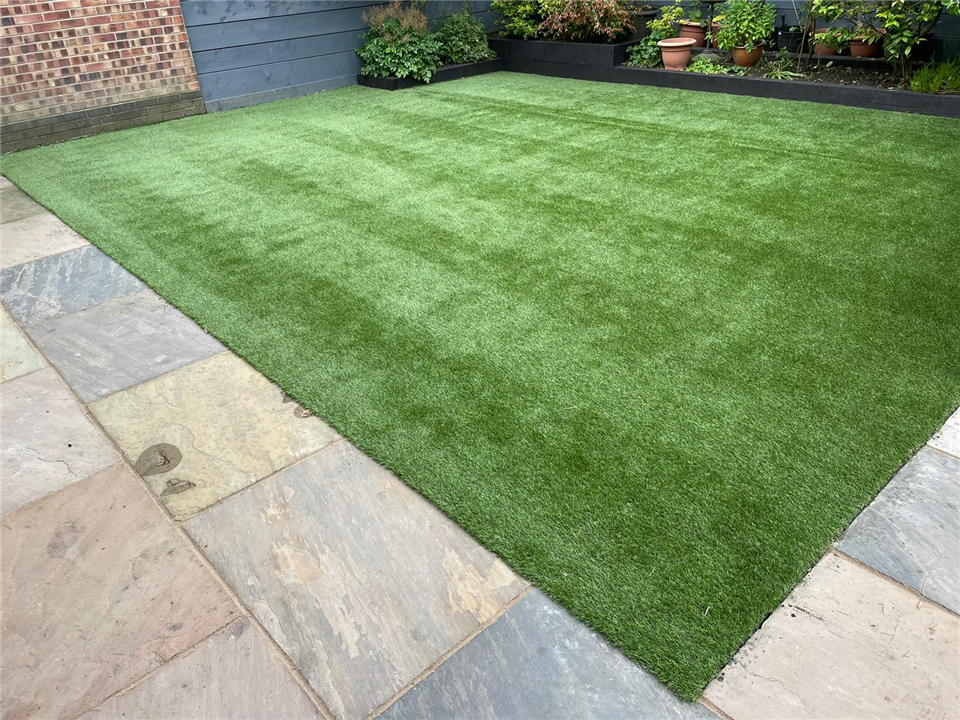 Verde Fresco Lawn