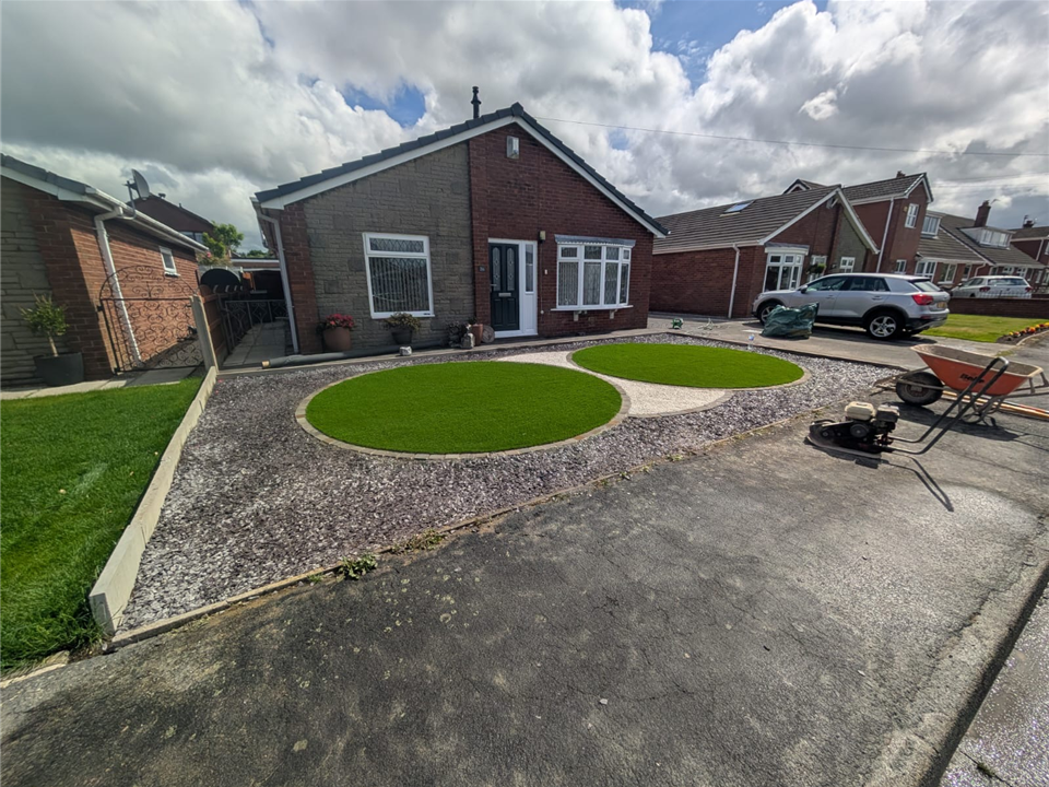 Rightgrass - Freedom Installation