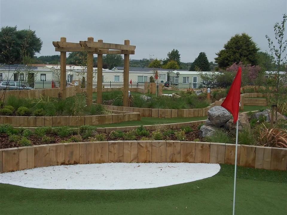 verde sports surfaces for adventure golf