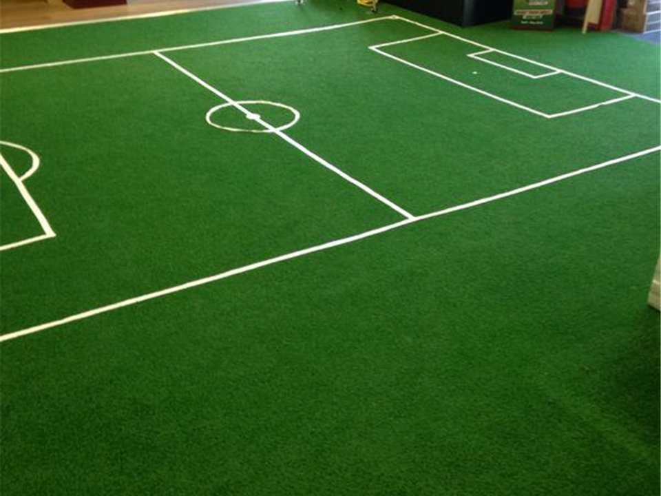 Benchmark Bognor Regis - Verdegrass - World Cup Display