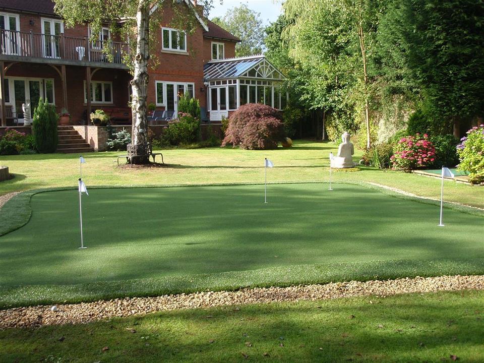 Showcase Greens Install Putting Green