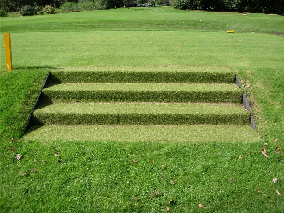 Super Verdegrass Steps at Bolton Golf Club