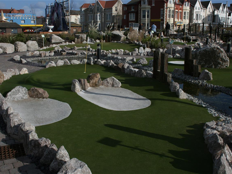 Artificial Grass Mini Golf at Blackpool