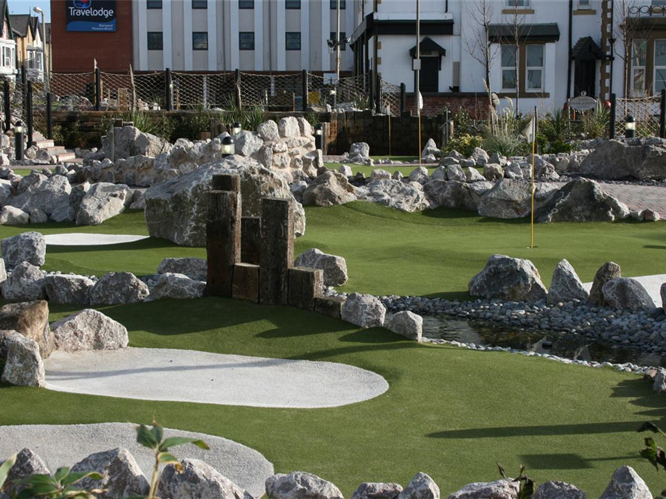 Artificial Grass Mini Golf at Blackpool