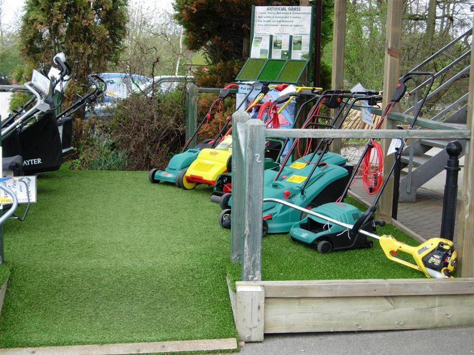 Auldene Garden Tools Display - Verdeluxe