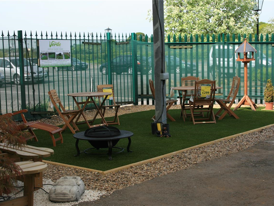 Botany Bay Show Garden with Verdeluxe