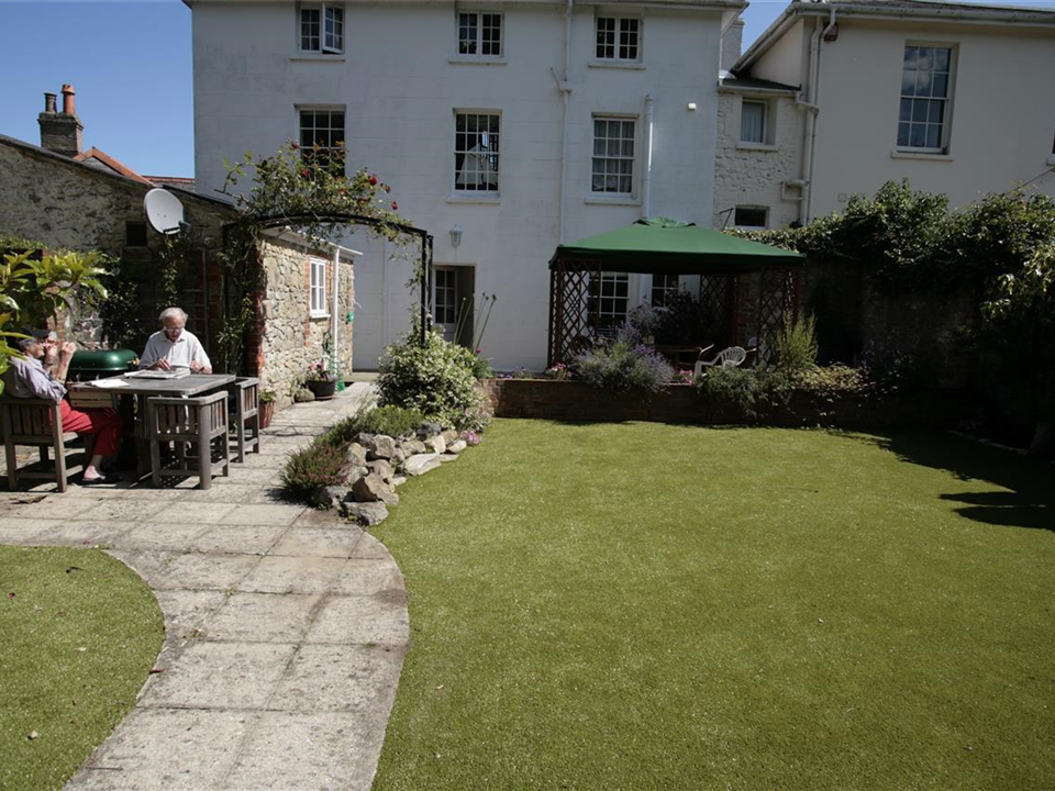 Wight Carpets Install Artificial Grass