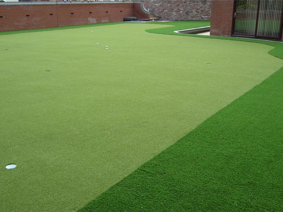 Look Real Lawns Putting Green