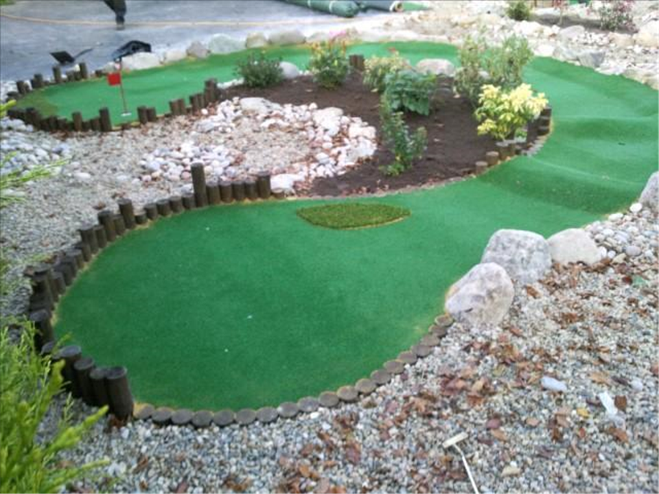 Adams Landscapes Intall Mini Golf hole 5 - Verdegrass & Verd