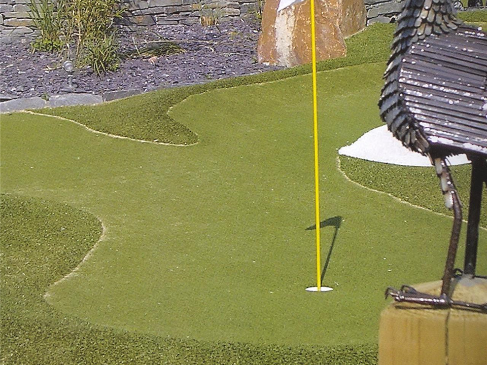 Super Verdeluxe as 'The ruff'