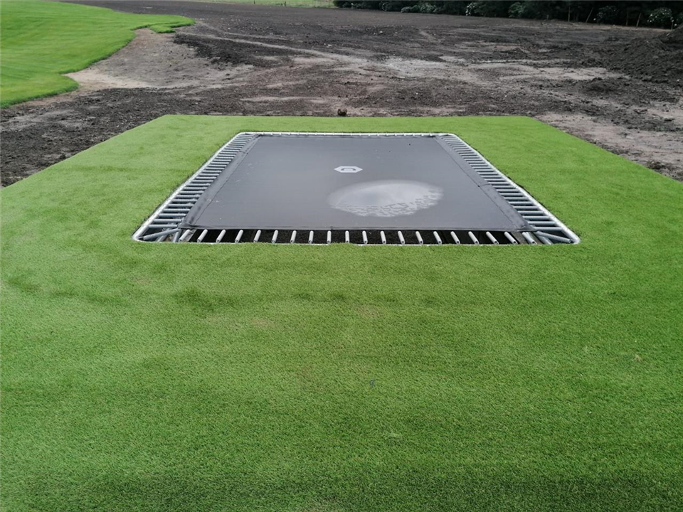 Alben Landscapes - Trampolining on Verde Quatro