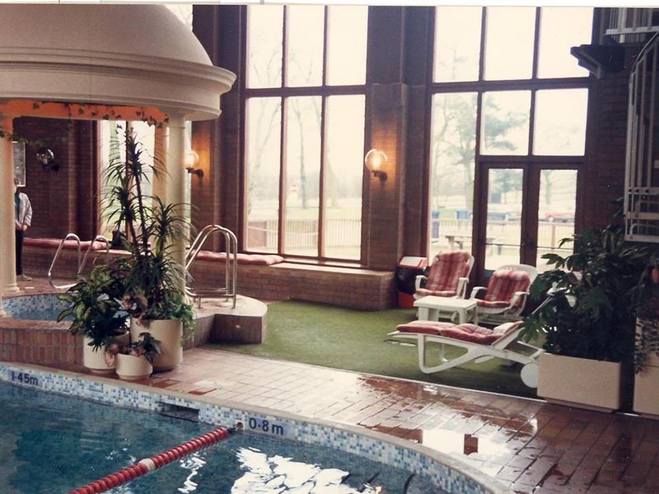 Pools & Spas 