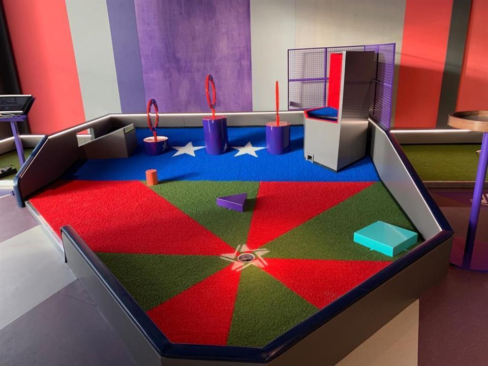 funky patterns on adventure golf