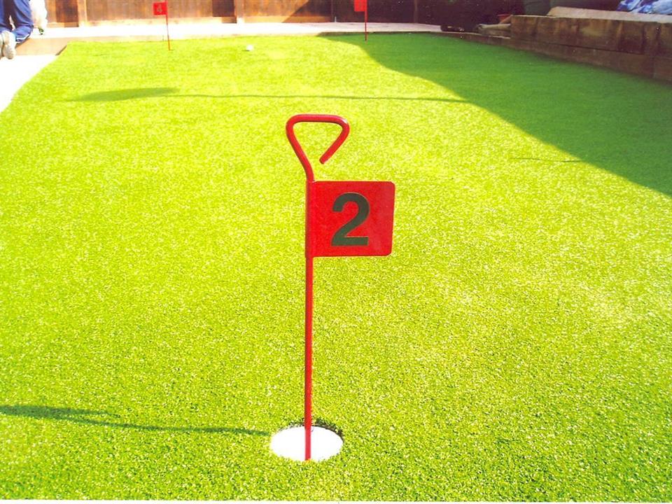 Special Branch Install Super Verdeturf Putting Green