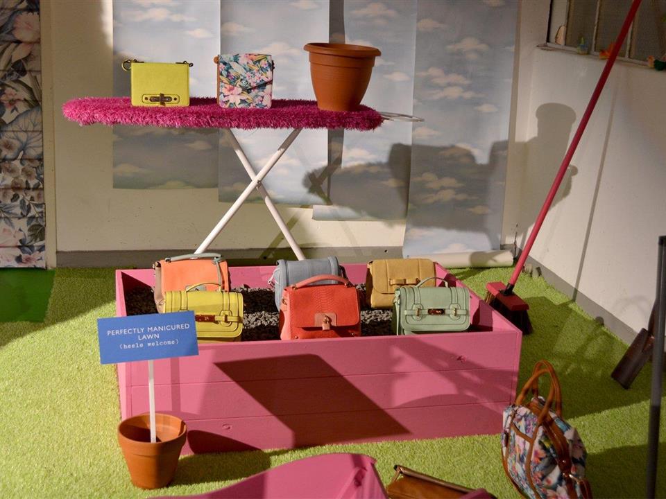 artificial grass for retail displays