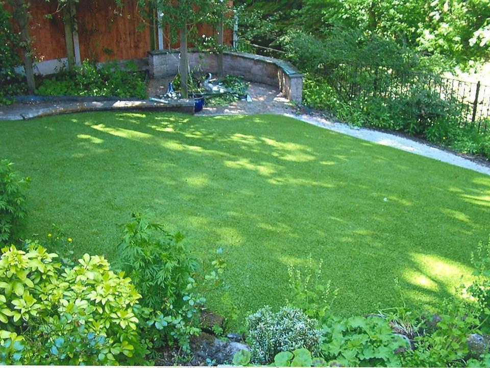 Dragonfly Install Artificial Grass