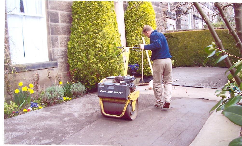 Preparing the base for the artificial grass